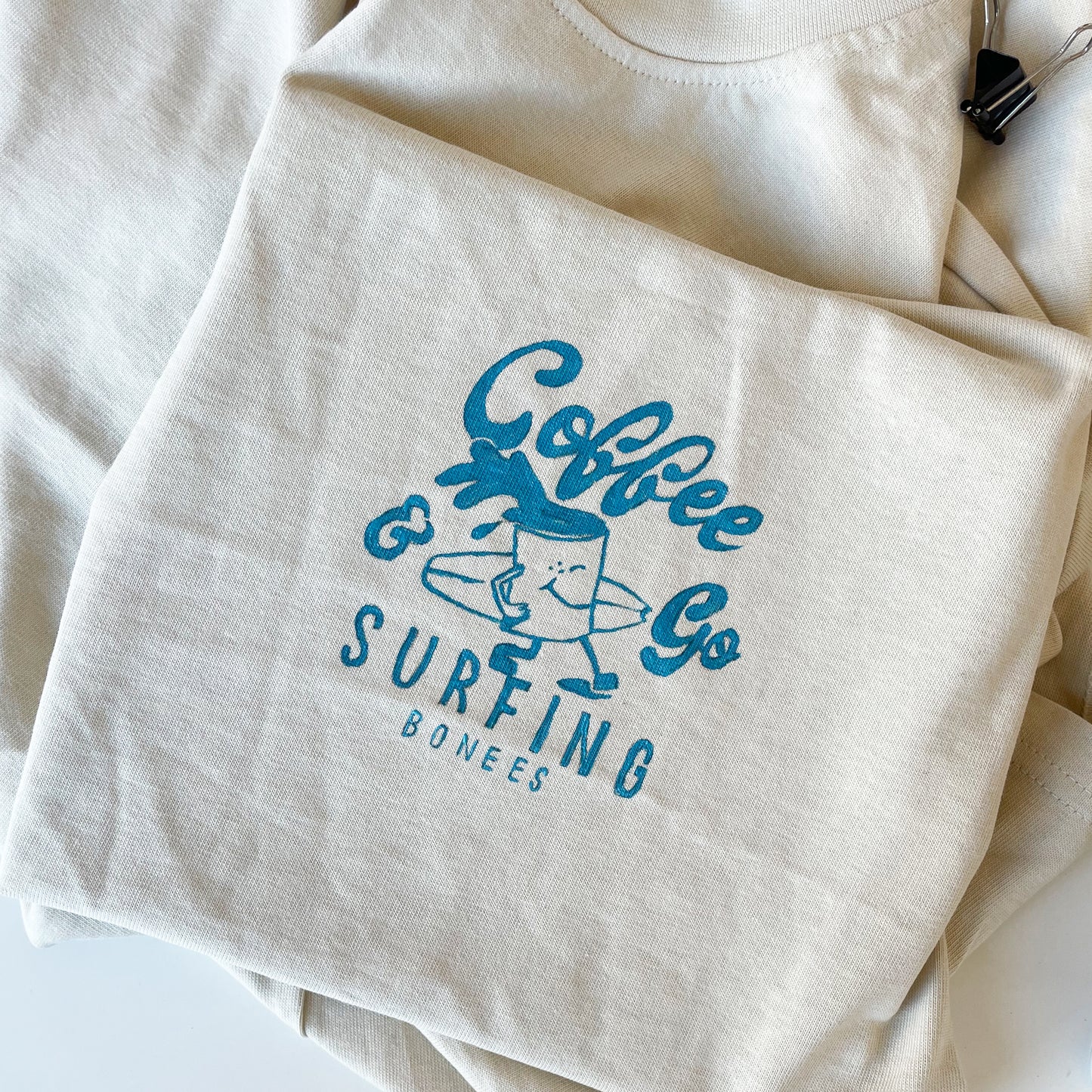 BUENAS COFFEE SURF :) - Ultra Heavy Cotton Box Tee